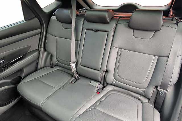 Hyundai TUCSON 1.6T 48V MHD Ultimate 5dr DCT Black