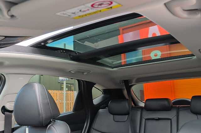 Hyundai TUCSON 1.6T 48V MHD Ultimate 5dr DCT Black
