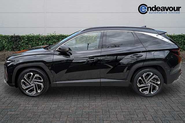 Hyundai TUCSON 1.6T 48V MHD Ultimate 5dr DCT Black