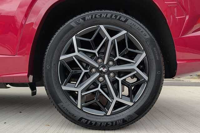 Hyundai TUCSON 1.6 TGDi Hybrid 230 N Line S 5dr 2WD Auto Red