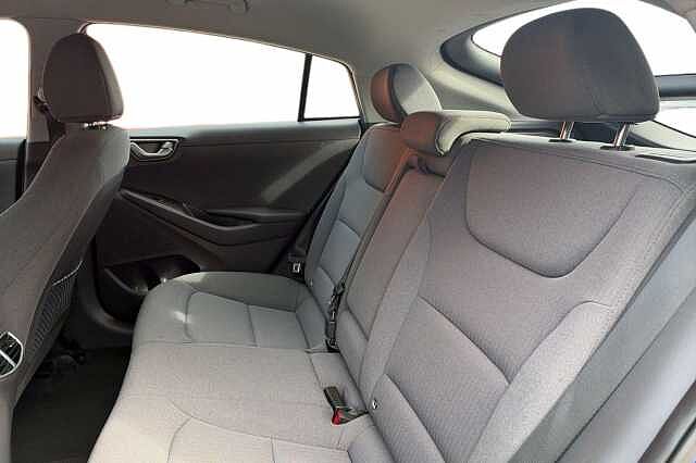 Hyundai IONIQ 1.6 GDi Hybrid Premium 5dr DCT