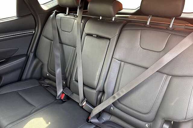 Hyundai TUCSON 1.6 TGDi Hybrid 230 Ultimate 5dr 2WD Auto Black