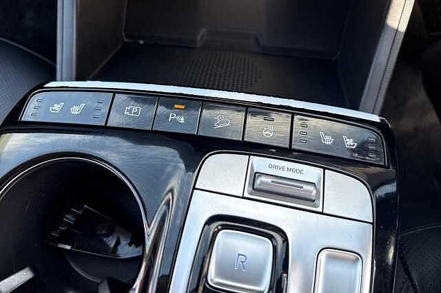 Hyundai TUCSON 1.6 TGDi Hybrid 230 Ultimate 5dr 2WD Auto Black