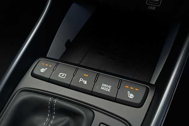 Hyundai I20 1.0T GDi 90 Tech Line 5dr DCT Red