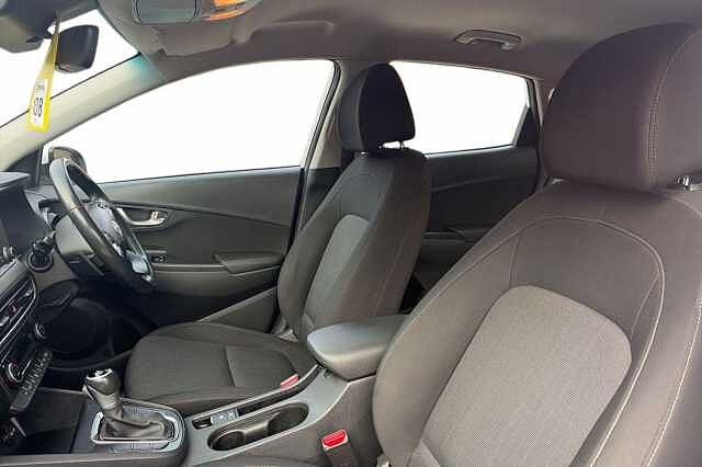 Hyundai KONA 1.6 GDi Hybrid SE Connect 5dr DCT White