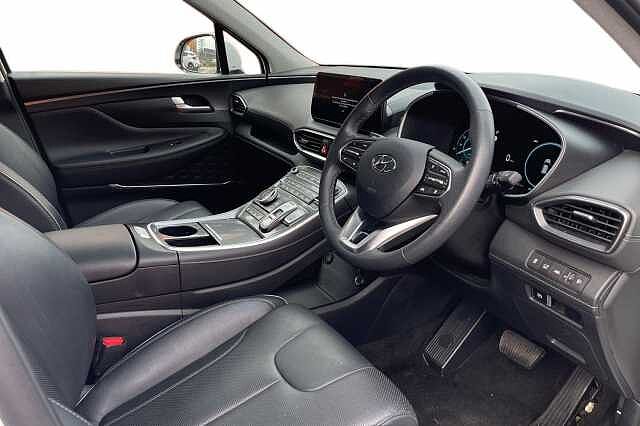 Hyundai SANTA FE 1.6 TGDi Hybrid Ultimate 5dr 4WD Auto White
