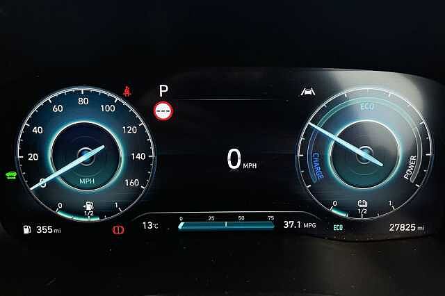 Hyundai SANTA FE 1.6 TGDi Hybrid Ultimate 5dr 4WD Auto White
