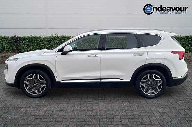 Hyundai SANTA FE 1.6 TGDi Hybrid Ultimate 5dr 4WD Auto White
