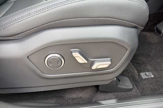 Hyundai SANTA FE 1.6 TGDi 239 Hybrid Premium 5dr Auto Green