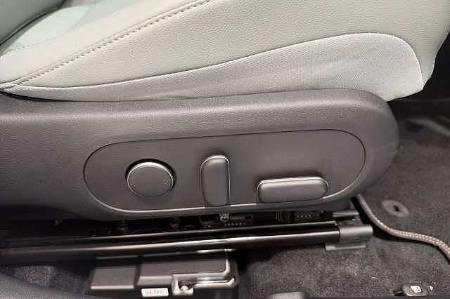 Hyundai KONA 1.6T 138 Ultimate 5dr DCT Blue