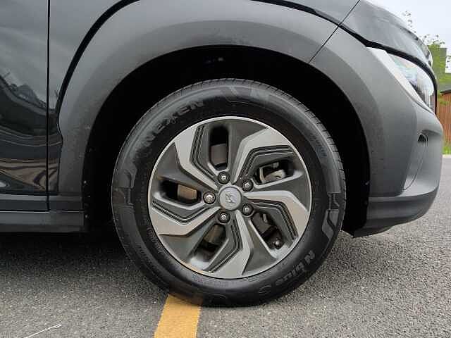 Hyundai KONA 1.6 GDi Hybrid SE Connect 5dr DCT Black