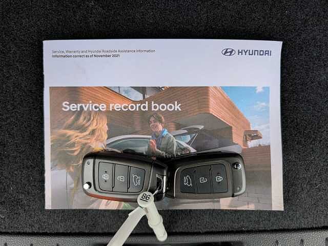 Hyundai KONA 1.6 GDi Hybrid SE Connect 5dr DCT Black