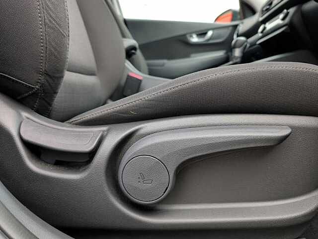Hyundai KONA 1.6 GDi Hybrid SE Connect 5dr DCT Black