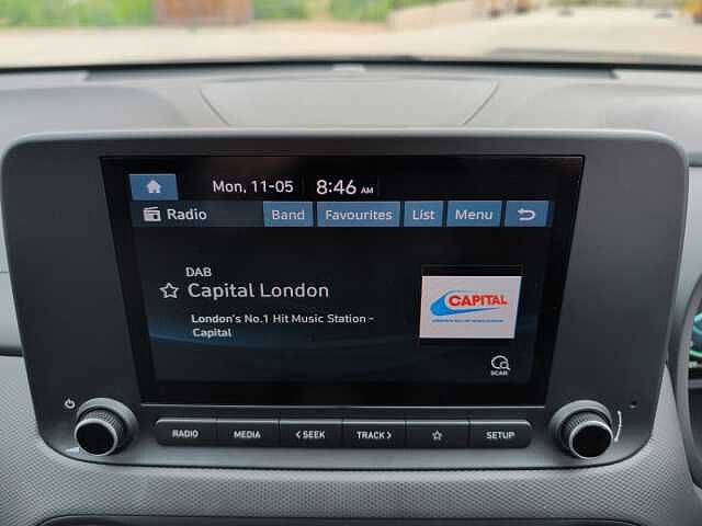 Hyundai KONA 1.6 GDi Hybrid SE Connect 5dr DCT Black