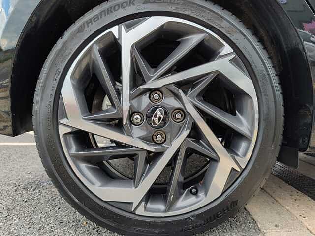 Hyundai I20 1.0T GDi 48V MHD Premium 5dr DCT Black