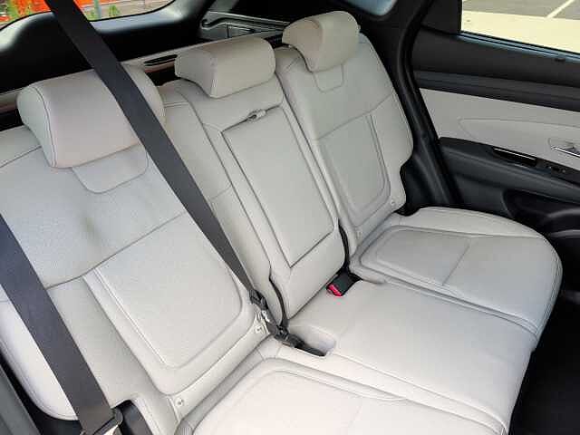 Hyundai TUCSON 1.6T Hybrid Ultimate 5dr Auto Black