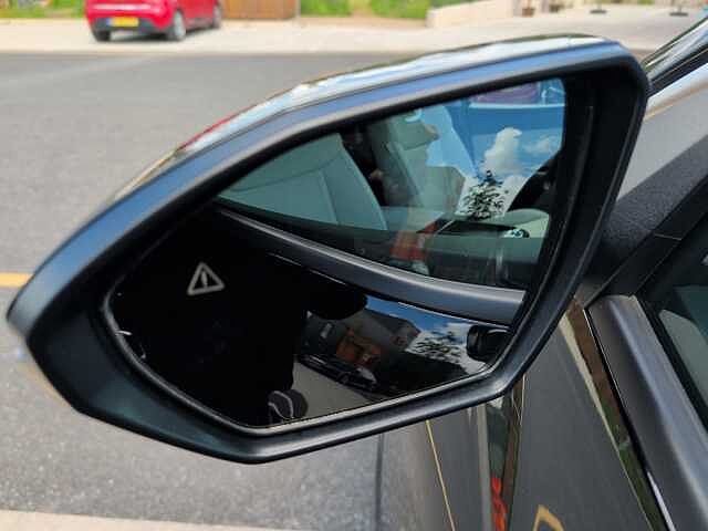 Hyundai TUCSON 1.6T Hybrid Ultimate 5dr Auto Black
