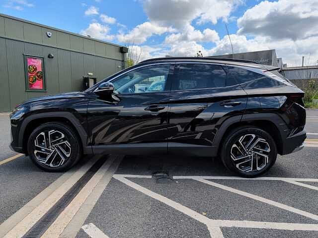 Hyundai TUCSON 1.6T Hybrid Ultimate 5dr Auto Black