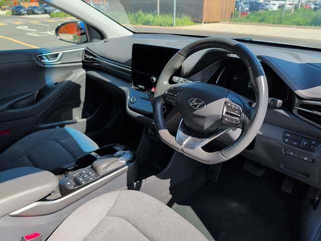 Hyundai IONIQ Electric SUV 	E (136ps) Premium 39kWh Blue