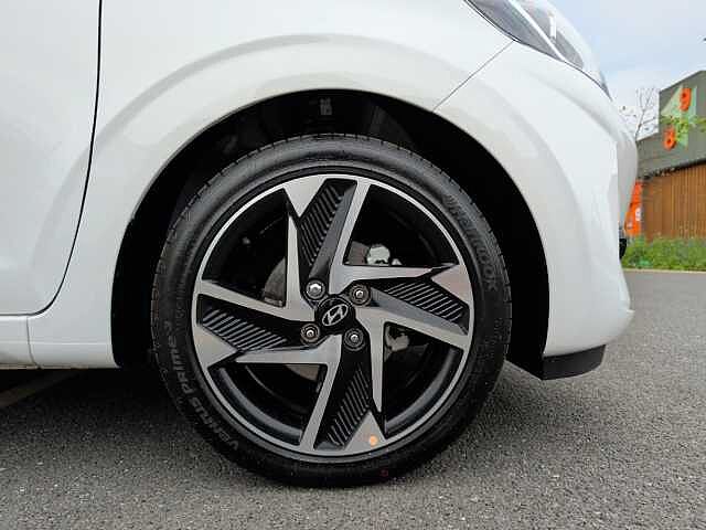 Hyundai i10 1.2 [79] Premium 5dr [Nav]