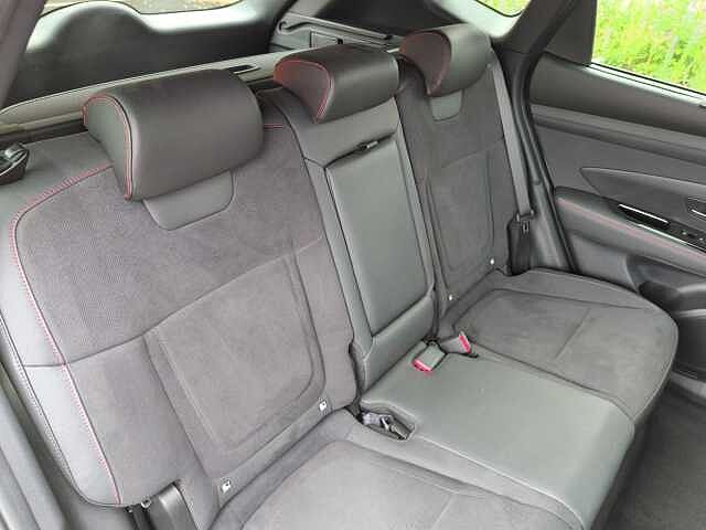 Hyundai TUCSON 1.6T Plug-in Hybrid N Line S 5dr 4WD Auto Silver