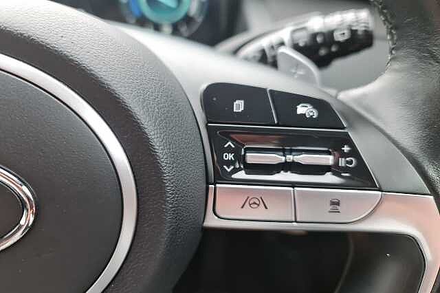 Hyundai TUCSON 1.6 TGDi Hybrid 230 Premium 5dr 2WD Auto Engine Red