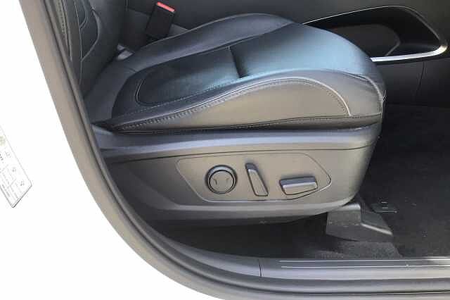 Hyundai TUCSON T-GDI ULTIMATE Atlas White