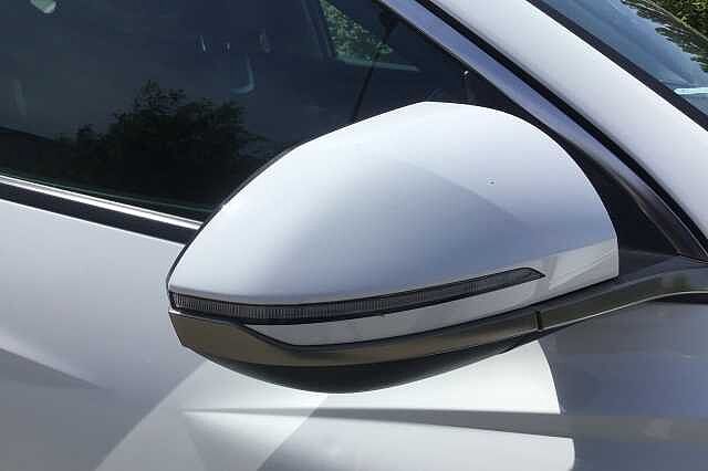 Hyundai TUCSON T-GDI ULTIMATE Atlas White