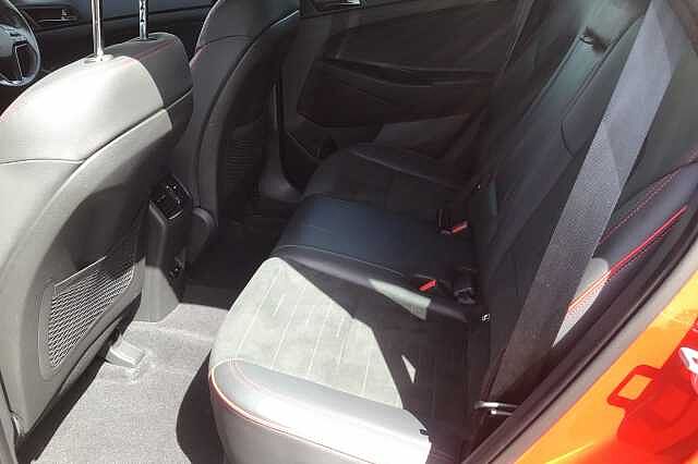 Hyundai TUCSON T-GDI N LINE Engine Red