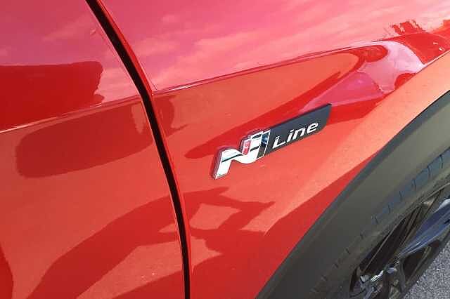 Hyundai TUCSON T-GDI N LINE Engine Red