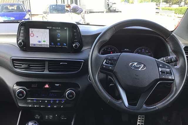 Hyundai TUCSON T-GDI N LINE Engine Red
