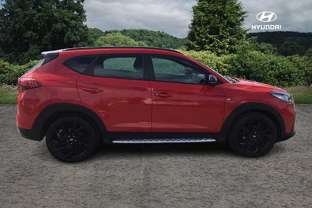 Hyundai TUCSON T-GDI N LINE Engine Red