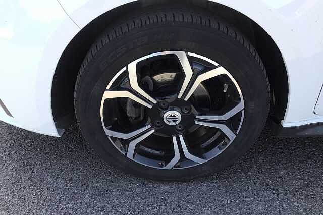 MG 3 EXCLUSIVE NAV VTI-TECH