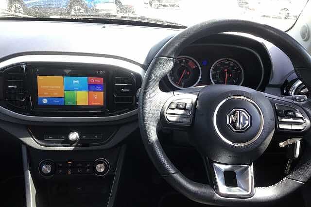 MG 3 EXCLUSIVE NAV VTI-TECH