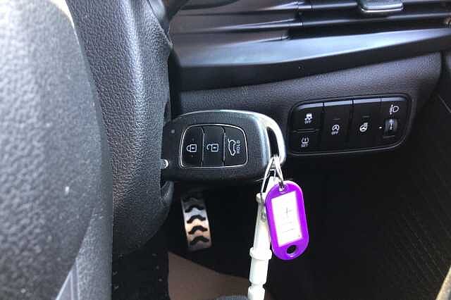 Hyundai Bayon T-GDI PREMIUM MHEV
