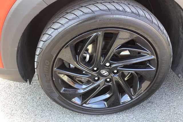 Hyundai TUCSON CRDI N LINE MHEV Engine Red