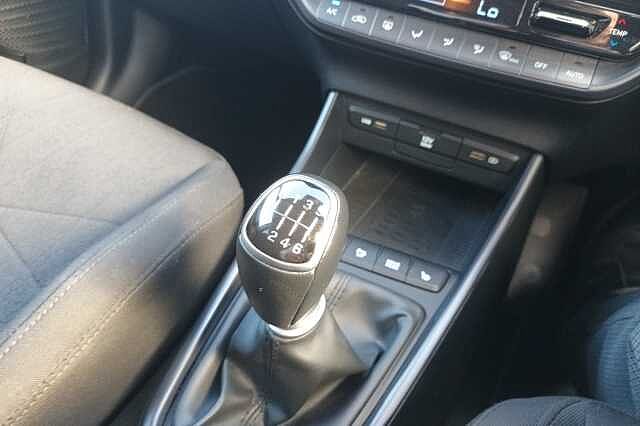 Hyundai Bayon T-GDI PREMIUM MHEV