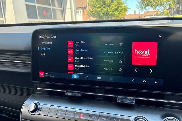 Hyundai KONA ADVANCE Atlas White