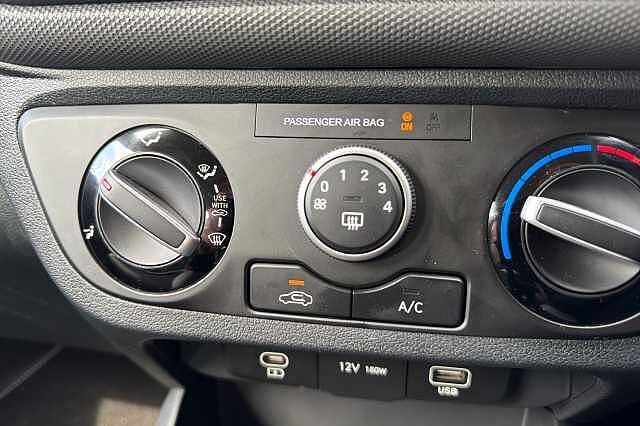 Hyundai I10 ADVANCE Dragon Red