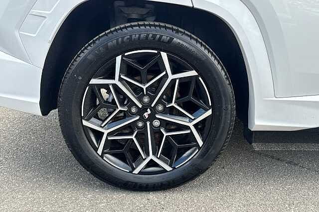 Hyundai TUCSON T-GDI N LINE White