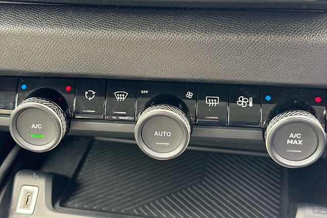 Citroen C4 PURETECH SHINE S/S