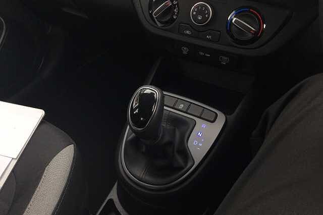 Hyundai i10 ADVANCE