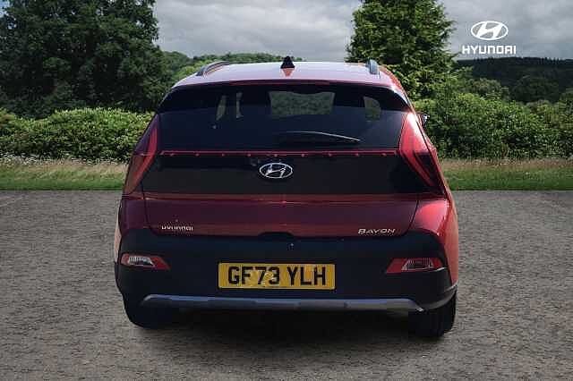 Hyundai BAYON T-GDI PREMIUM MHEV Dragon Red