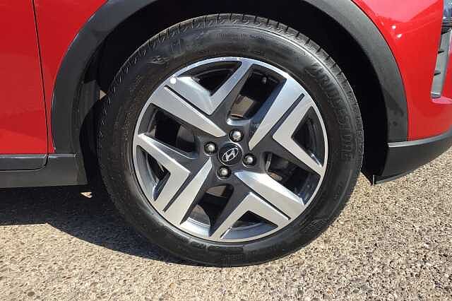 Hyundai BAYON T-GDI PREMIUM MHEV Dragon Red