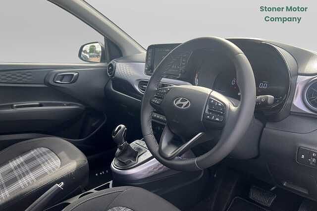 Hyundai i10 1.2 [79] Premium 5dr Auto [Nav]