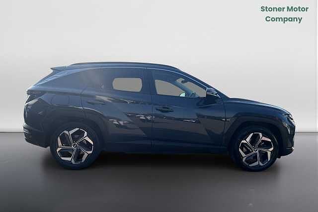 Hyundai TUCSON 1.6 TGDi Plug-in Hybrid Premium 5dr 4WD Auto