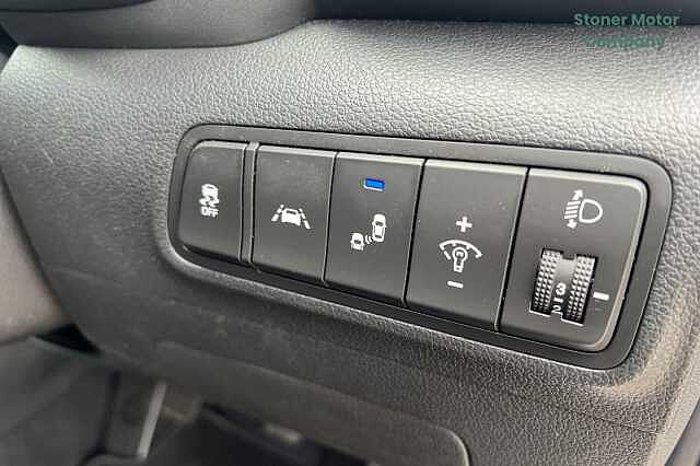 Hyundai TUCSON 1.6 TGDi 177 Premium 5dr 2WD Polar White