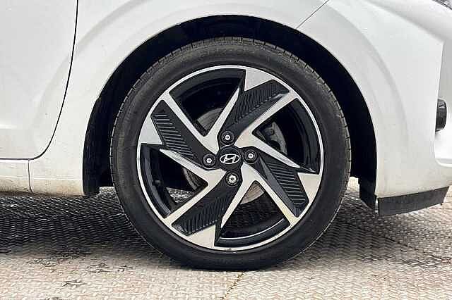 Hyundai i10 1.2 [79] Premium 5dr Auto [Nav]