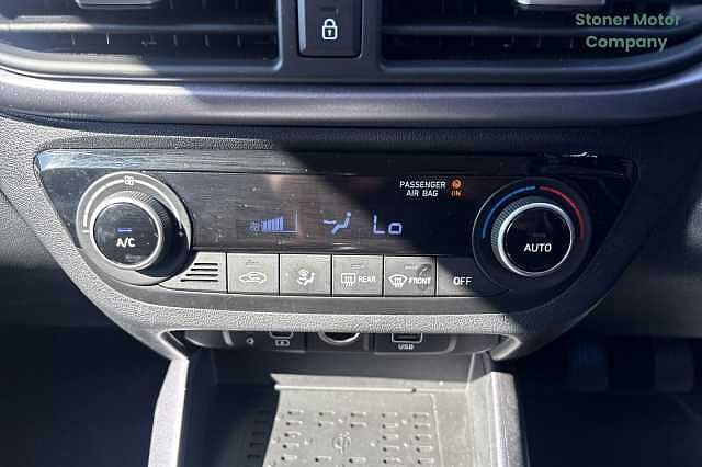 Hyundai i10 1.2 [79] Premium 5dr [Nav]