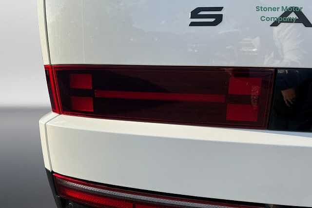 Hyundai SANTA FE 1.6 TGDi 239 Hybrid Calligraphy 5dr 4WD Auto White